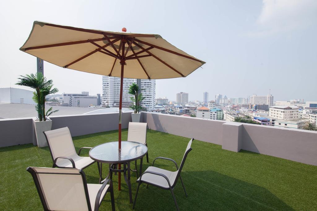 Racha Residence Си Рача Екстериор снимка
