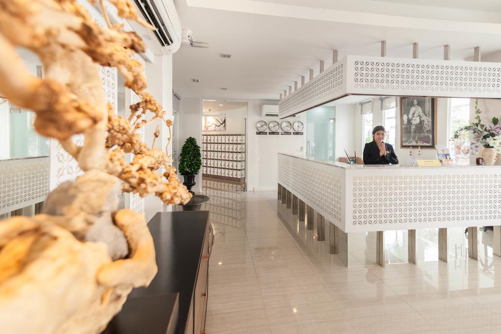 Racha Residence Си Рача Екстериор снимка