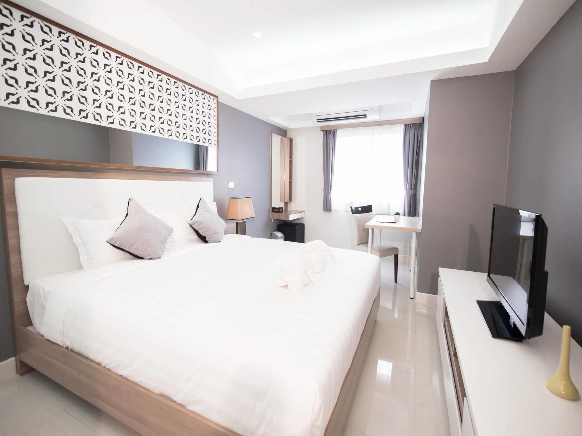 Racha Residence Си Рача Екстериор снимка