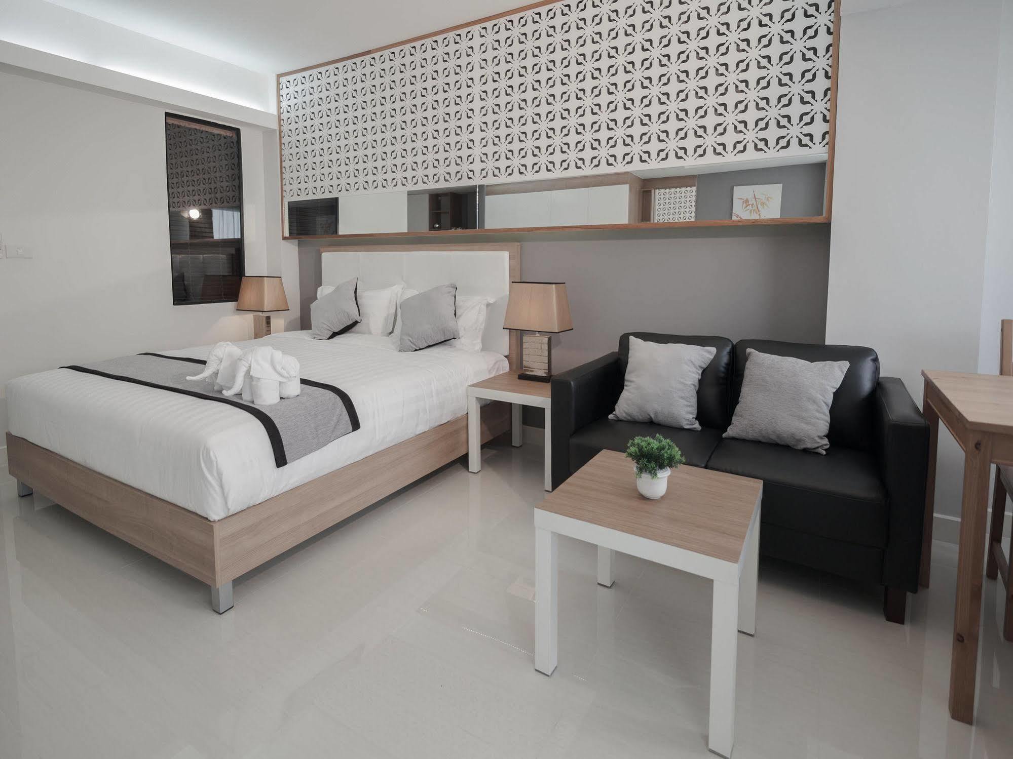 Racha Residence Си Рача Екстериор снимка