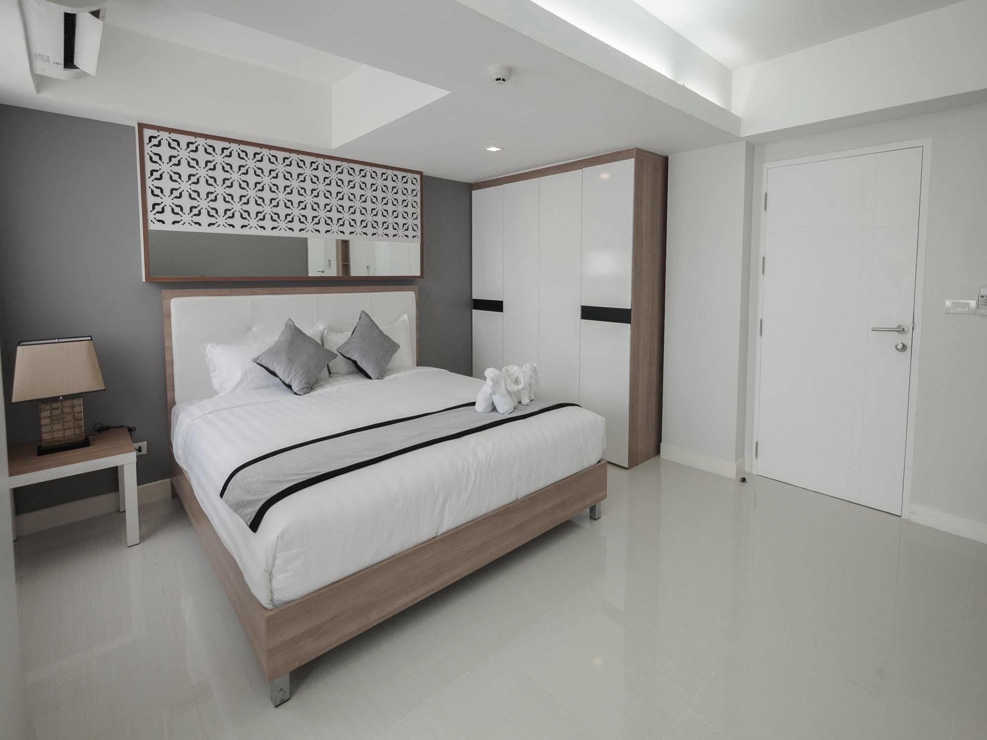 Racha Residence Си Рача Екстериор снимка