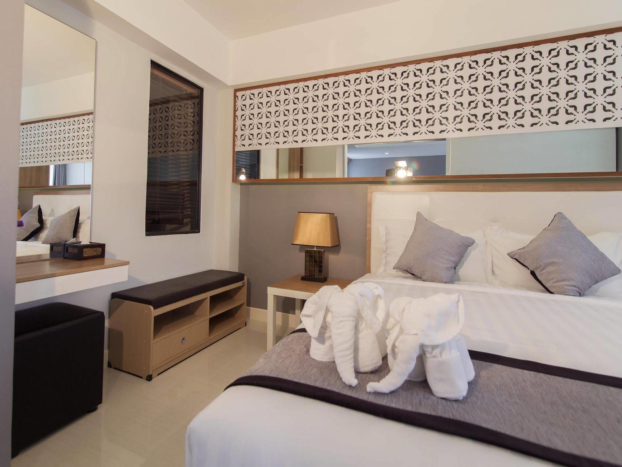 Racha Residence Си Рача Екстериор снимка