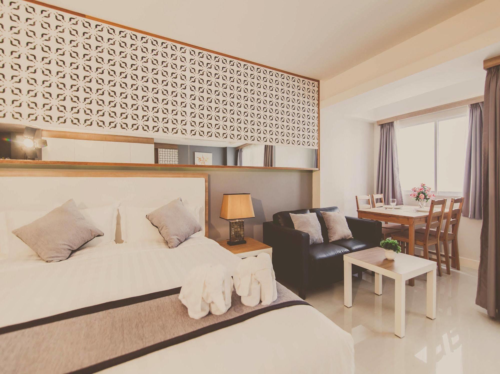Racha Residence Си Рача Екстериор снимка