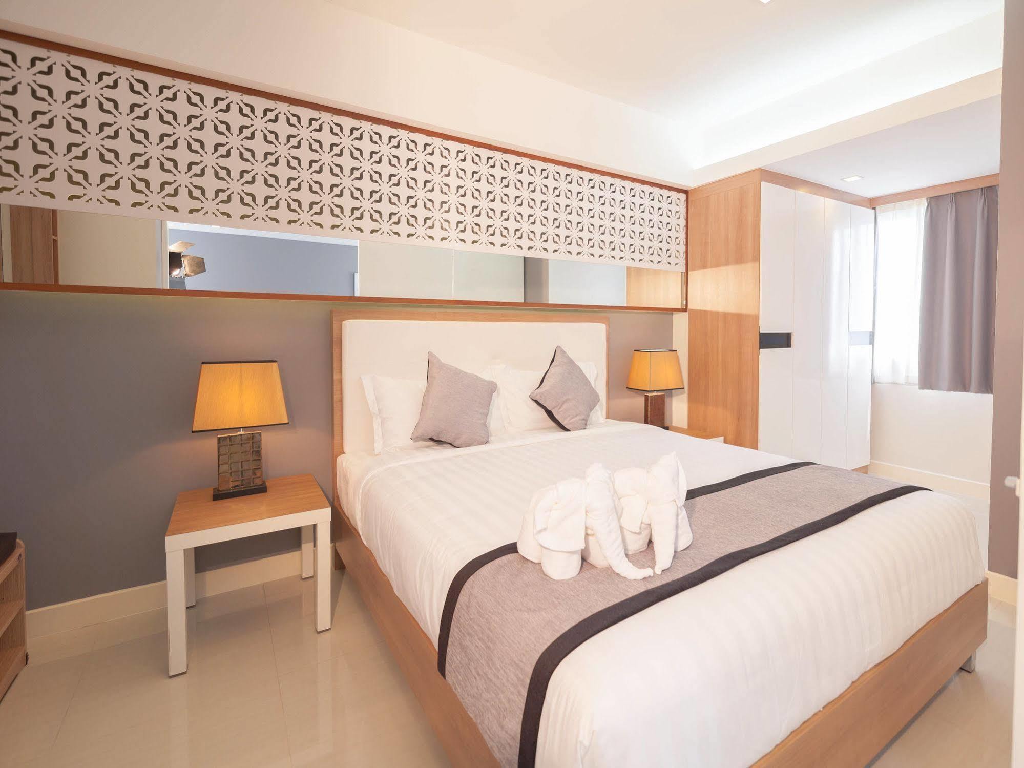 Racha Residence Си Рача Екстериор снимка