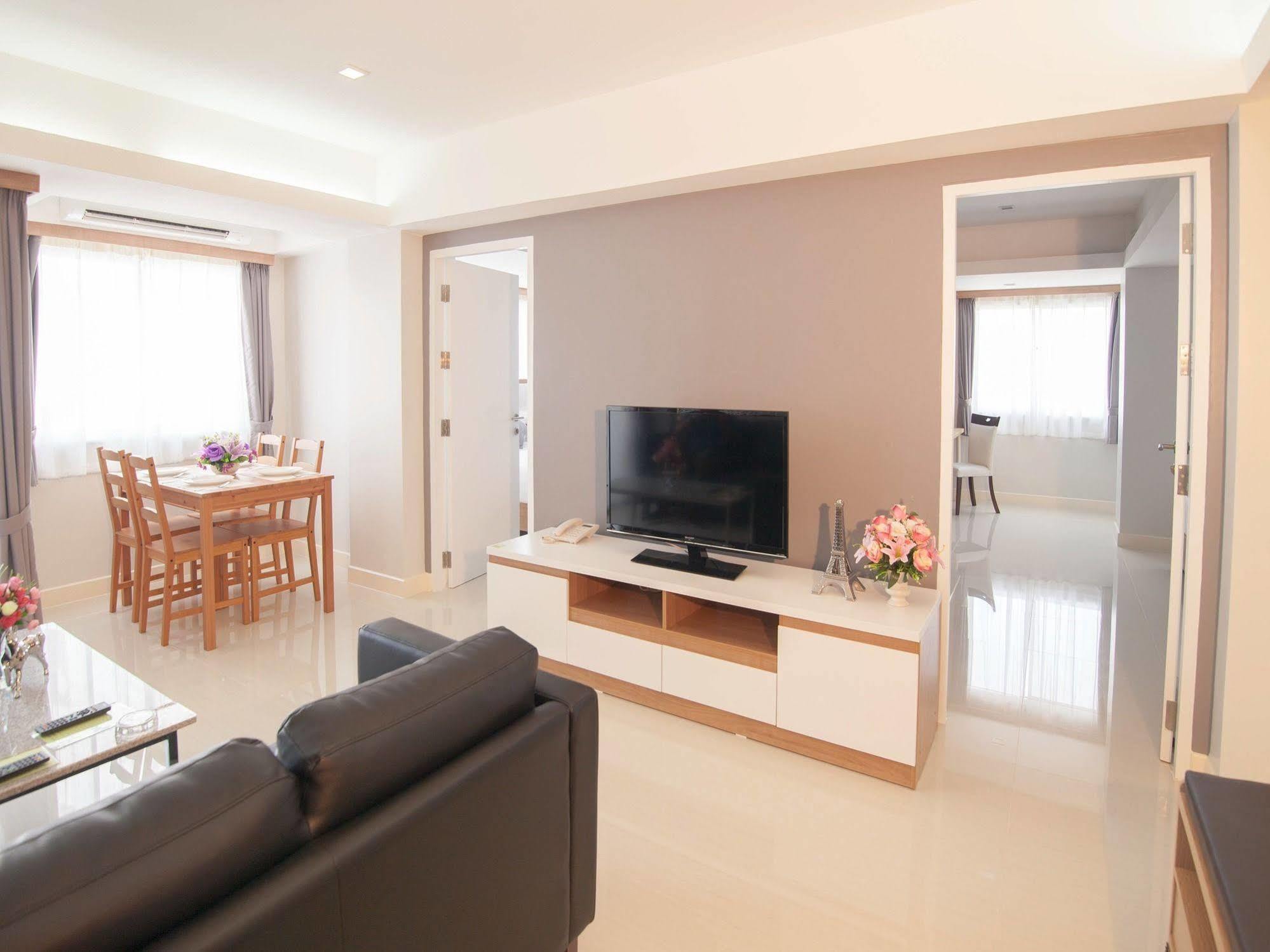 Racha Residence Си Рача Екстериор снимка